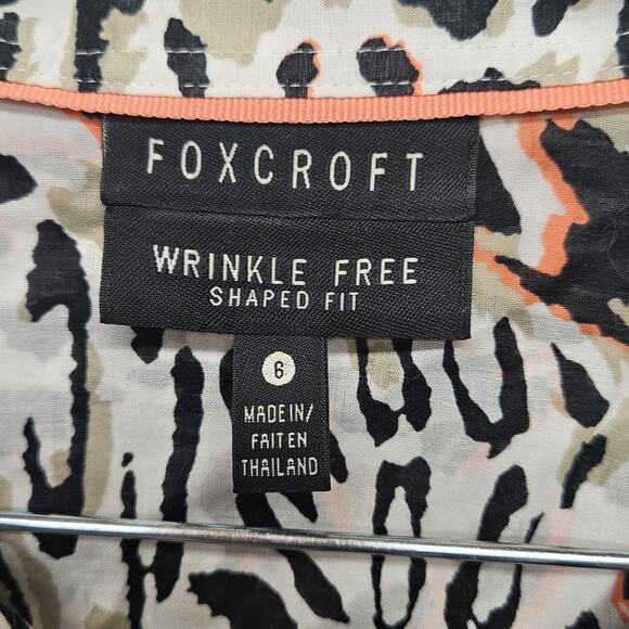 Foxcroft Shirt Womens 6 White Black Animal Print Wrinkle Free Shaped Fit Cotton - Picture 2 of 9